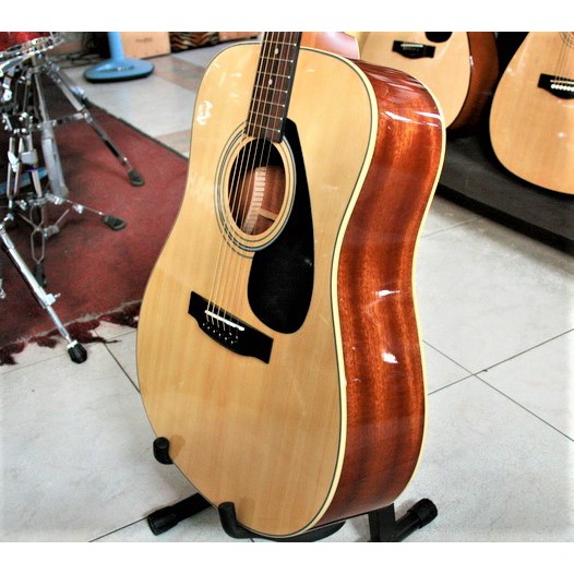 Đàn guitar dây sắt Yamaha F370 chính hãng tặng kèm bao đàn