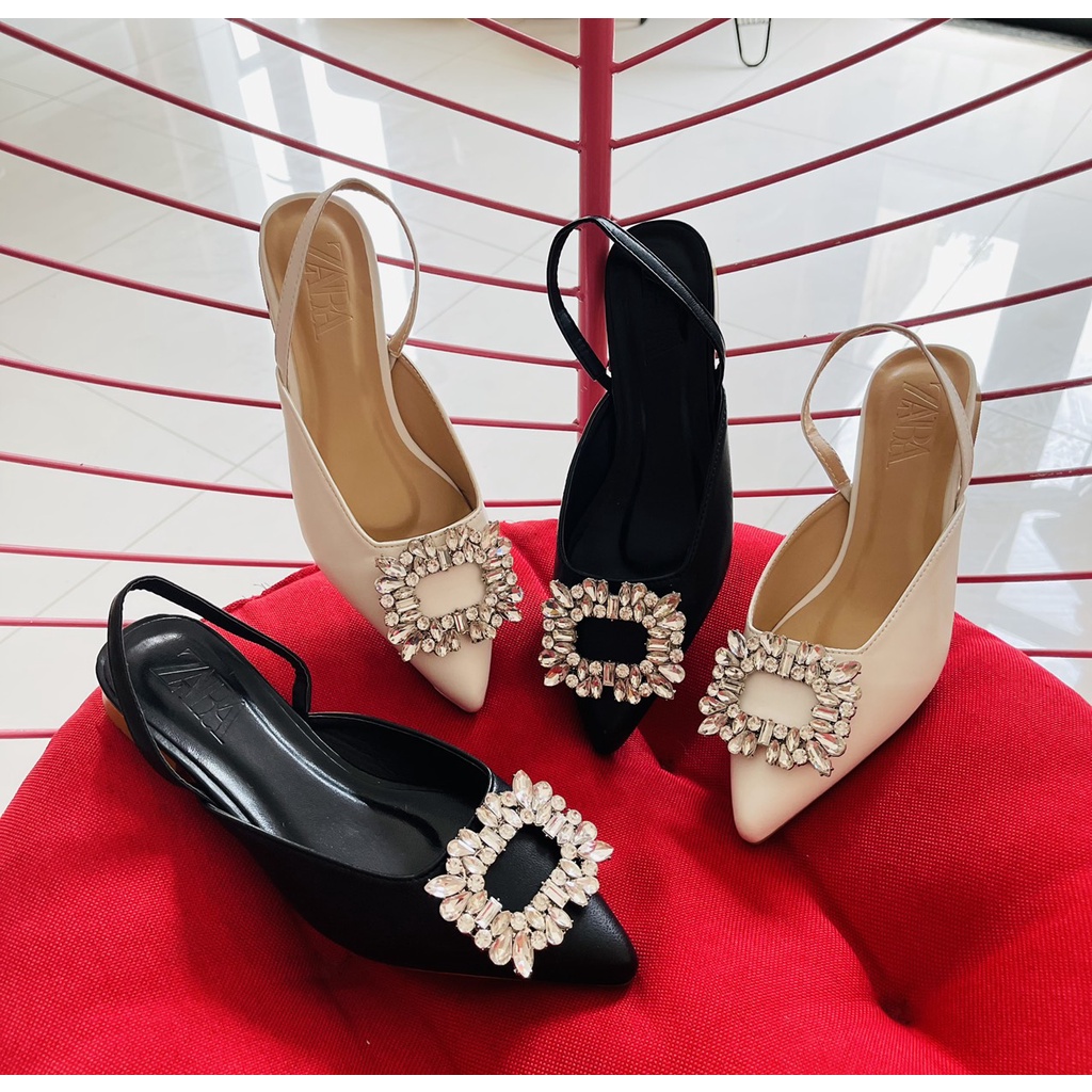 Sandal bít mũi da mịn nơ đá trắng vuông gót bệt thấp - 1P