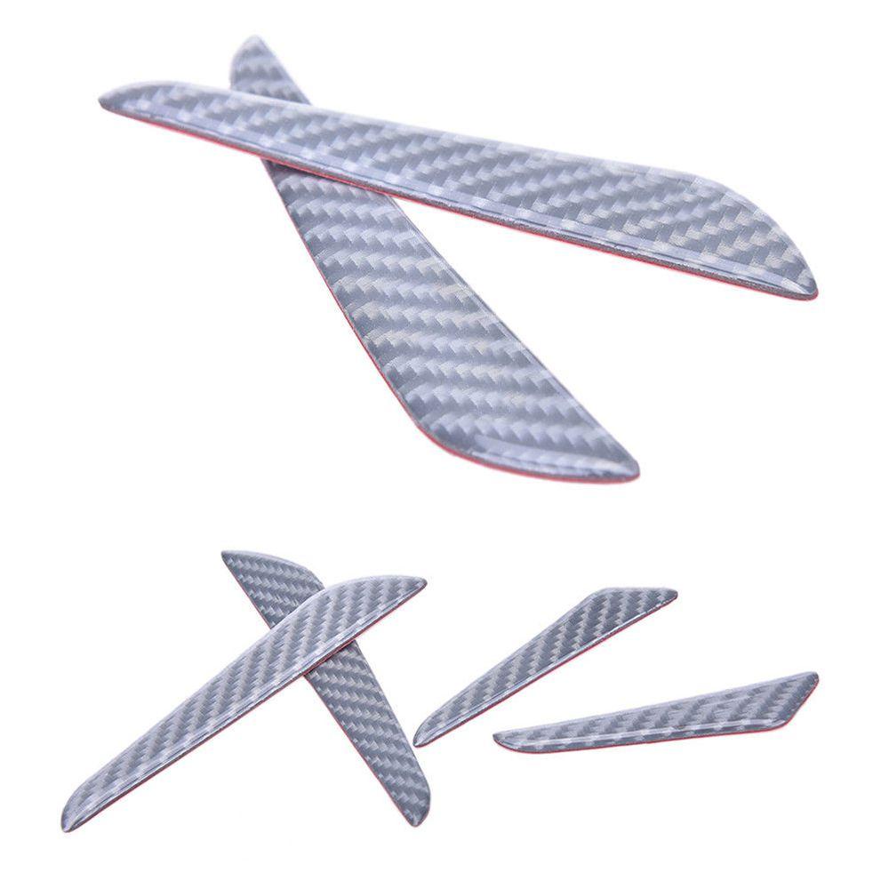 Set 4 Miếng Dán Sợi Carbon Bảo Vệ Mép Cửa Xe Hơi Chống Trầy Xước