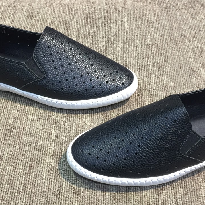 Giày Slip on nữ Thái Lan cao cấp màu đen trắng siêu mềm êm chân chính hãng thương hiệu De'shoeshouse | BigBuy360 - bigbuy360.vn