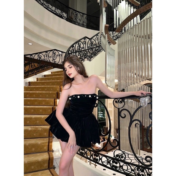 Set áo peplum tùng bí kết ngọc + quần short đen