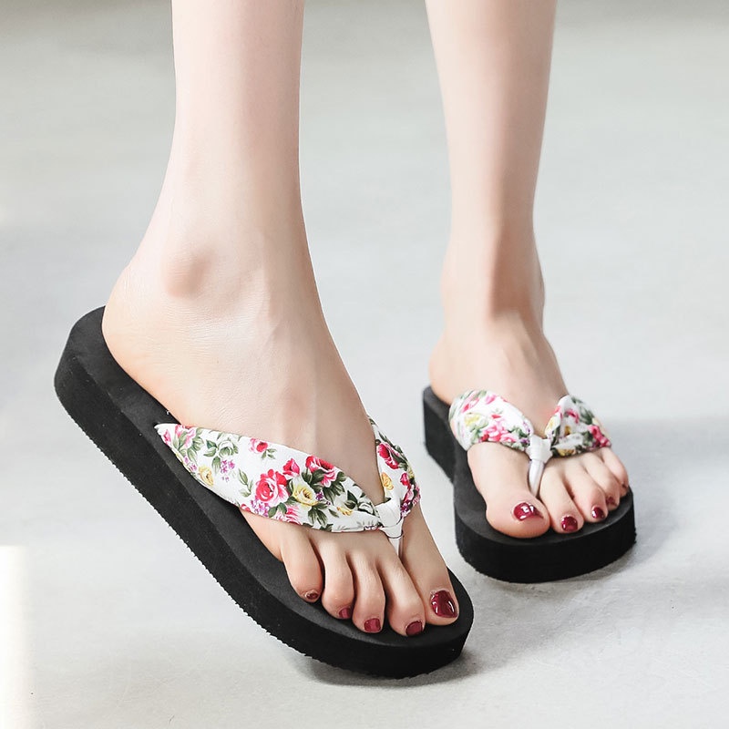 Dép tông đi biển nữ kiểu dáng thời trang phù hợp cho mùa hè Jayxinh V284