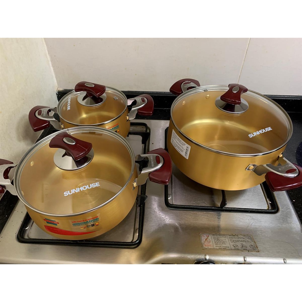 Bộ nồi Sunhouse SH6634 3 cái nắp thủy tinh,nồi chất liệu nhôm có thể dùng bếp gas, bếp hồng ngoại