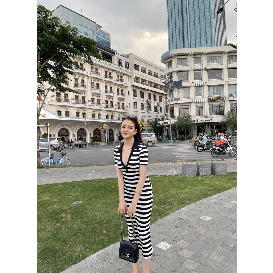 Đầm Body Cổ Trụ Sọc Sang Chảnh