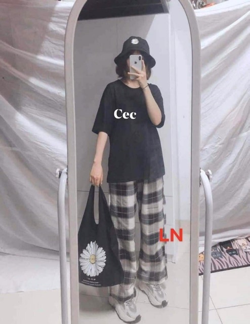 Set bộ áo thun CEC + quần kẻ caro ống suông rộng