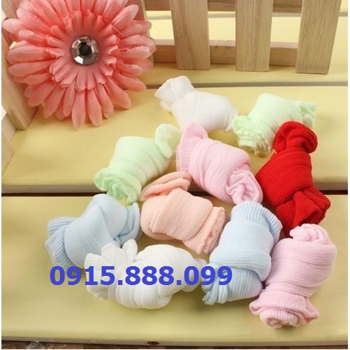 Tất da chân cho bé