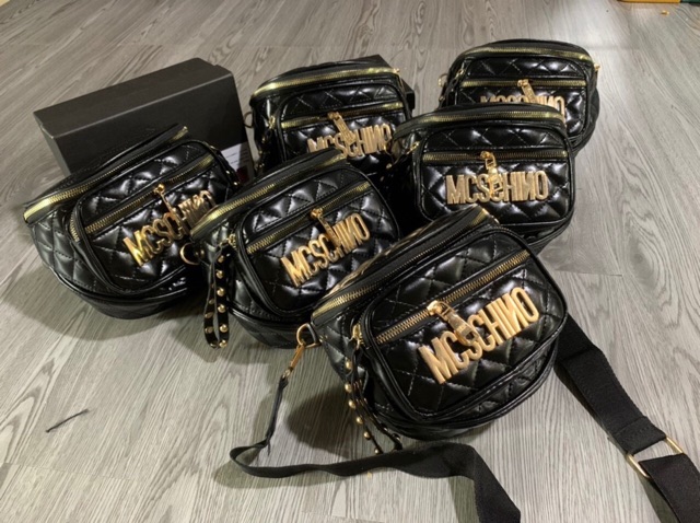 ( ẢNH THẬT ) Túi đeo bụng moschino da mềm ( FREESHIP EXTRA )