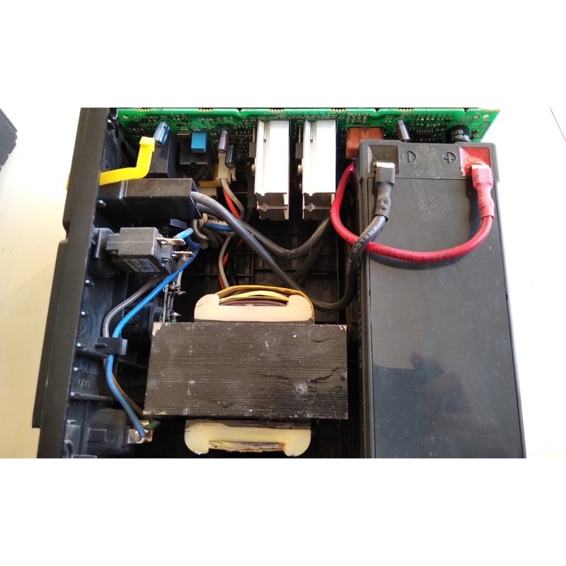 Bộ lưu điện UPS APC BACK-UPS RS 500 . Bảo Hành 24 Tháng