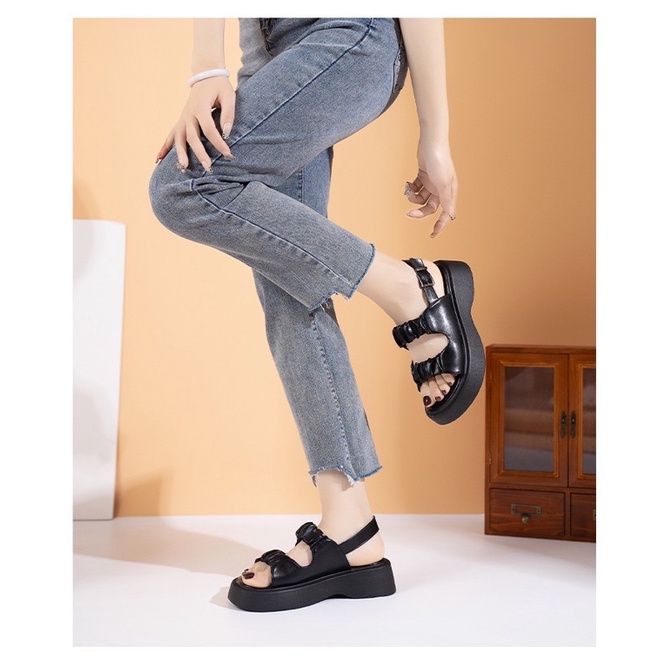 Giày sandal quai chun đế dày có khoá cài mang êm chân siêu đẹp