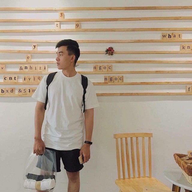 Áo thun cototn trơn chất mịn mát 2 màu đen trắng | BigBuy360 - bigbuy360.vn