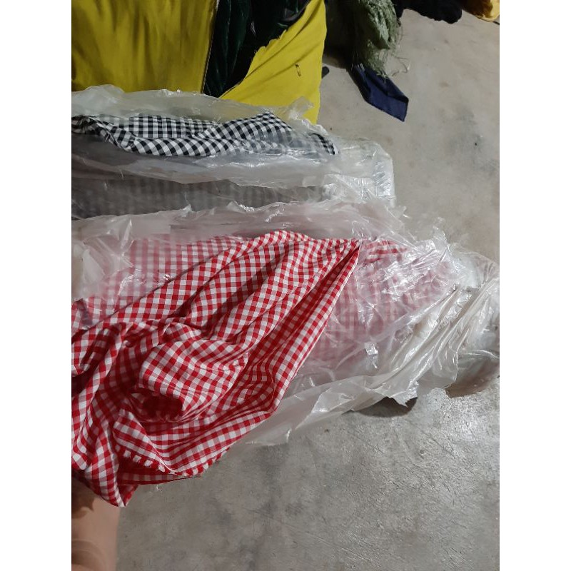 thô caro đỏ trắng