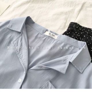 Áo sơ mi xanh + chân váy đen chấm bi( kèm ảnh thật)
