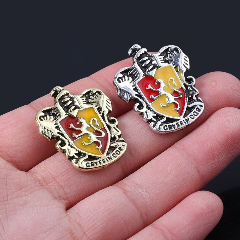 Trâm cài áo kim loại phong cách Harry Potter độc đáo