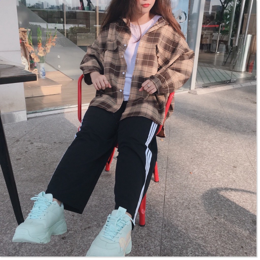 Áo khoác sơ mi caro nam nữ cực đẹp ( không nón ) UNISEX from rộng dài,chất kate thoáng mát | BigBuy360 - bigbuy360.vn