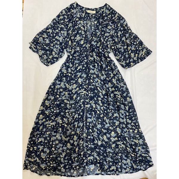 Đầm hàng si giá rẻ đa dạng kiểu dành cho nữ nhiều phong cách