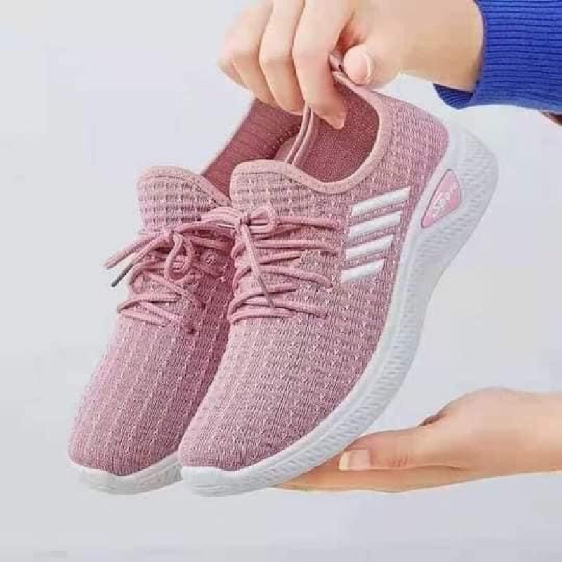 Giày thể thao nữ bốn vạch đế nhẹ vải mềm êm chân 2021