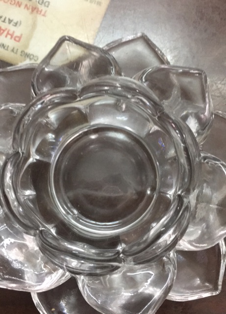 Bông sen thuỷ tinh