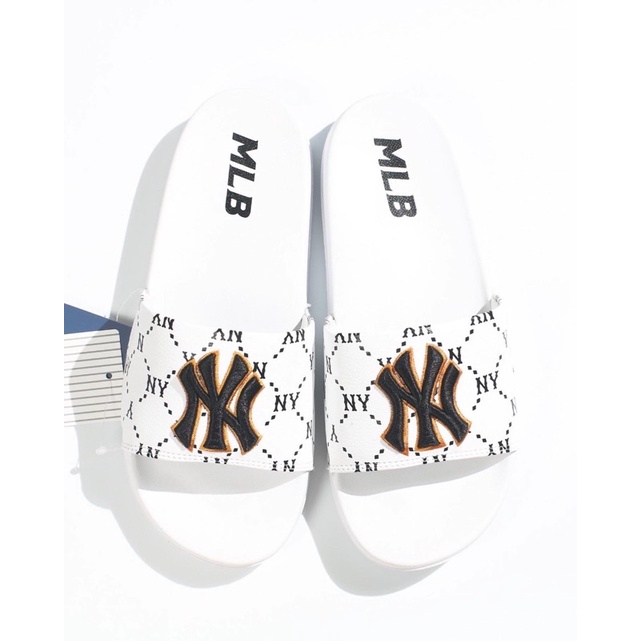 Dép quai ngang thêu chữ MLB nam nữ đủ màu