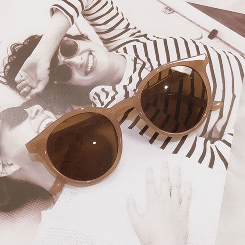 Kính mát màu sắc dễ thương phong cách hoài cổ cho nam và nữ | BigBuy360 - bigbuy360.vn