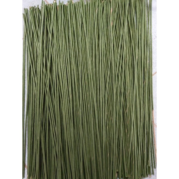 10 cành làm thân cành hoa. cành bọc giấy dài 60cm