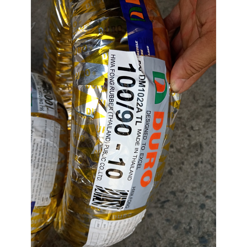 Vỏ xe Duro 100/90-10 loại không dùng ruột