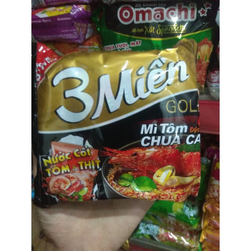 Combo 5 gói mì 3 miền Gold tôm chua cay đặc biệt với nước cốt tôm thịt (30 gói x 75g)