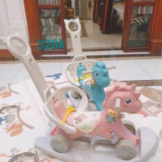 Ngựa Bập bênh có bánh xe chòi chân có cán đẩy có nhạc 2in1