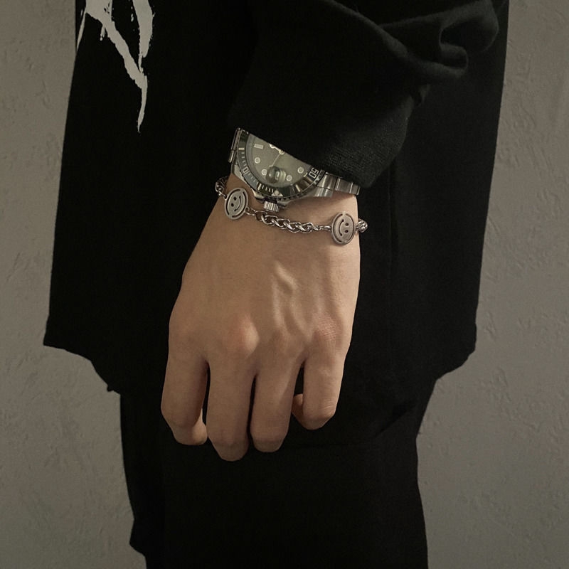 Vòng Đeo Tay Bằng Thép Titan Hình Mặt Cười Phong Cách Hiphop