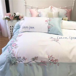 Set ga gối lụa thêu hoa hồng.