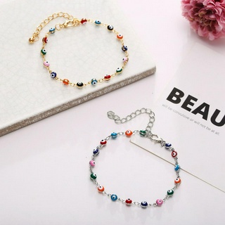 Lắc chân đính đá phong cách retro