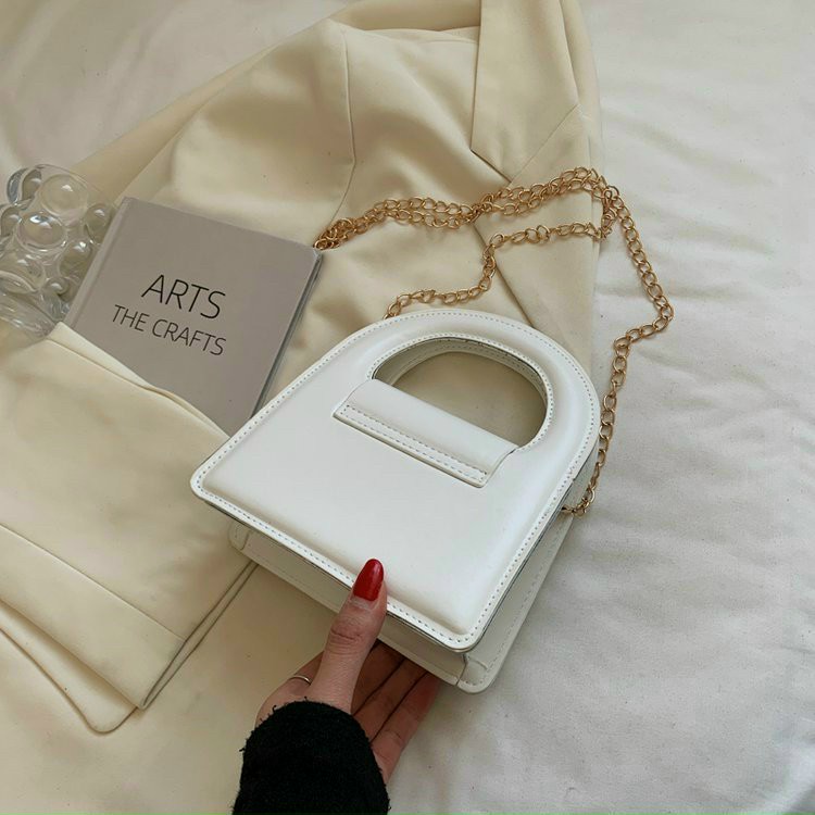 Túi xách mini đeo chéo dáng vuông 2 màu đen trắng phong cách nước ngoài hot trend