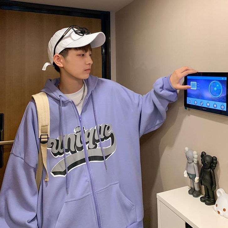 Áo khoác có nón in chữ phong cách Hong Kong cho nam