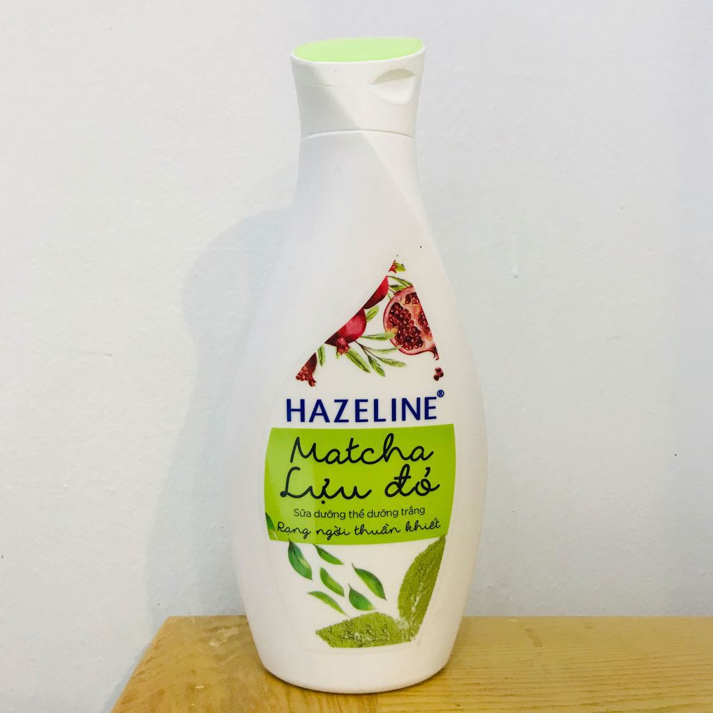 Sữa dưỡng thể Hazeline Matcha lựu đỏ - Yến mạch dâu tằm chai 230ml