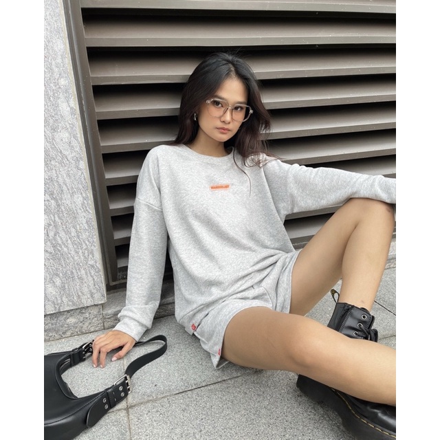 SET Áo Sweater và Short đùi Wanderlust FW2022