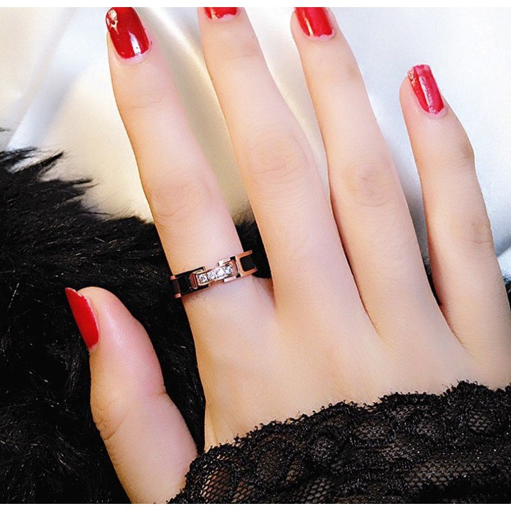 NHẪN TITAN MẠ VÀNG HỒNG ĐÍNH XOÀN THỜI TRANG HÀN QUỐC siêu đẹp - tặng hộp đựng xinh xắn