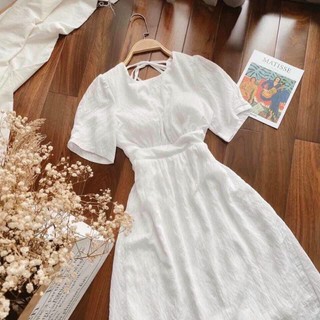 ĐẦM MIDI TRẮNG SỌC HỞ LƯNG BO EO