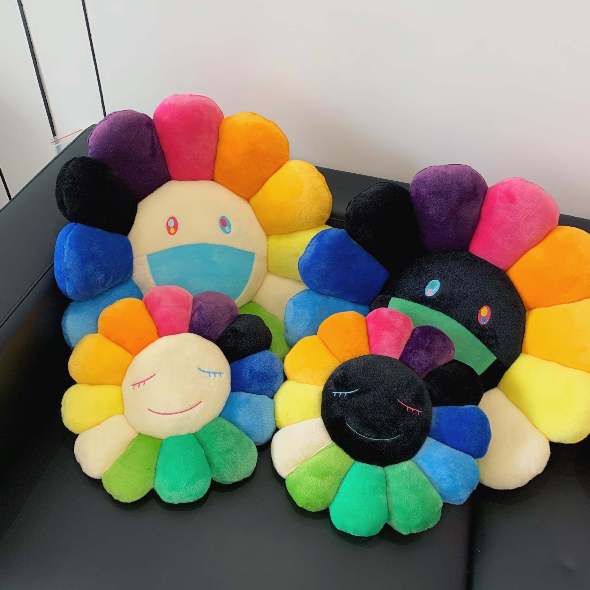 Gối Nhồi Bông Hình Hoa Cầu Vồng Dễ Thương 40cm / 16in Takashi Murakami NoBrand