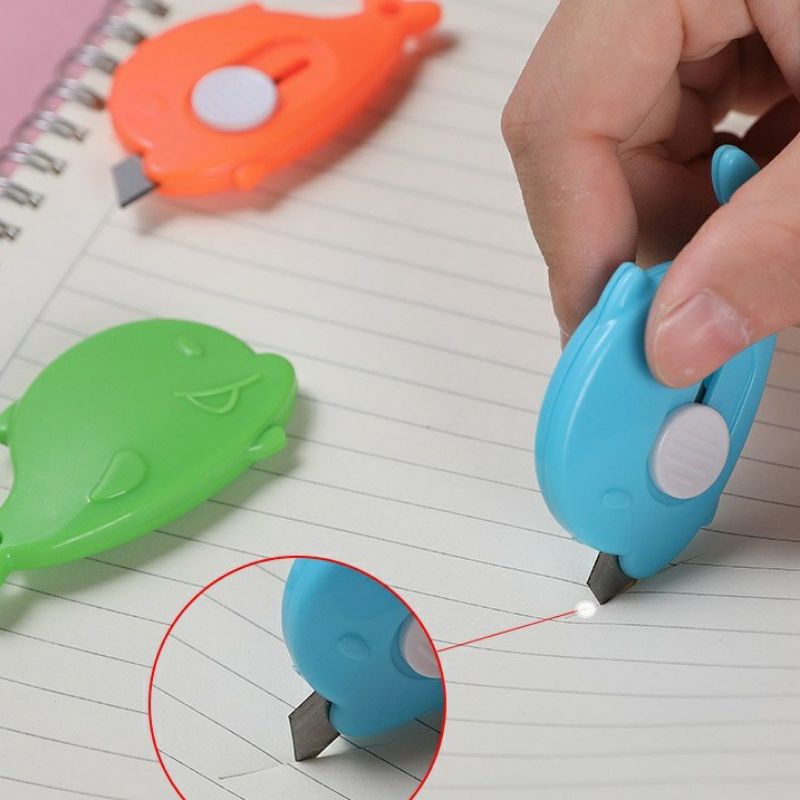 Dao Dọc Giấy mini Hình Cá Heo Treo Chìa Khóa Sử Dụng Tiện Lợi