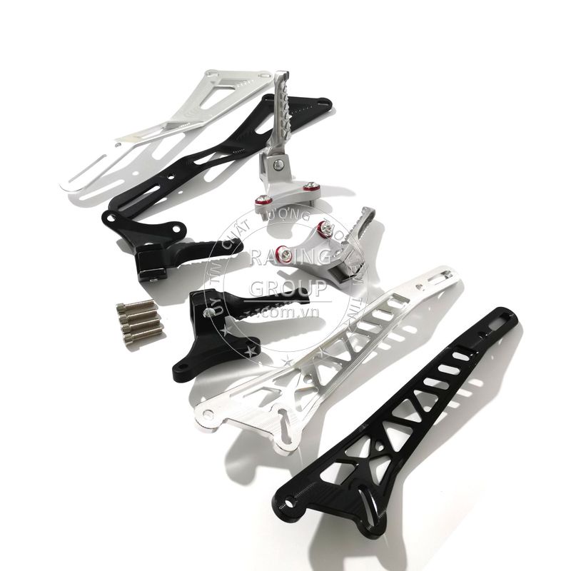 Gác chân malay Ex 150, Ex 155 kèm pát treo pô nhôm CNC, ốc Salaya và long đền Kitaco