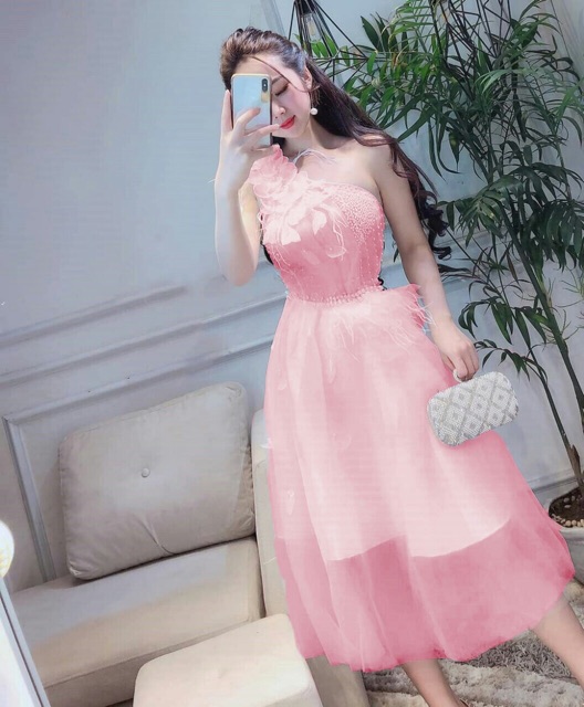 [Mã FATHANG5 giảm 10K đơn 50K] KÈM ẢNH/VIDEO THẬT - ĐẦM XOÈ LỆCH VAI KẾT HOA NỔI VÀ CƯỜM SIÊU XINH - MS149V | BigBuy360 - bigbuy360.vn