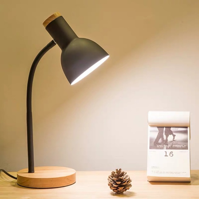Đèn led để bàn
