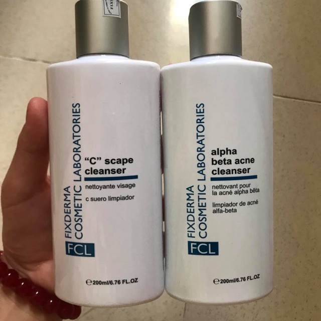 Sữa rửa mặt chống oxy hóa làm sáng da FIXDERM FCL C SCAPE CLEANSER 200ml