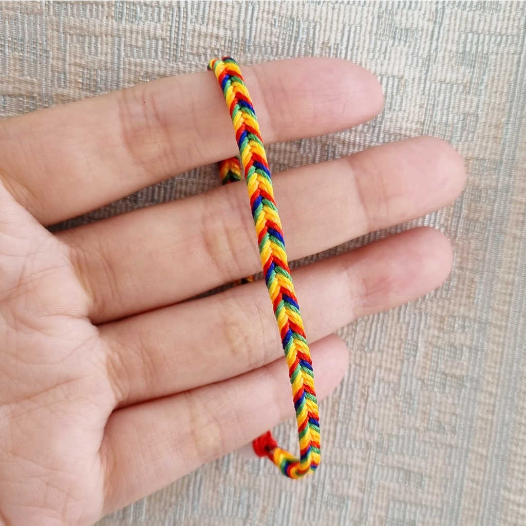 Vòng Tay Ngũ Sắc May Mắn Nút Ngọc Tròn dây dài 18cm đường kính 4mm