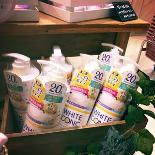 Sữa tắm white conc 600ml