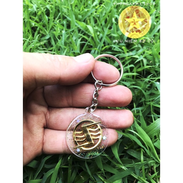 Móc khoá bộ đội resin trong suốt theo quân binh chủng hình ngôi sao, tròn, vuông 2-3cm