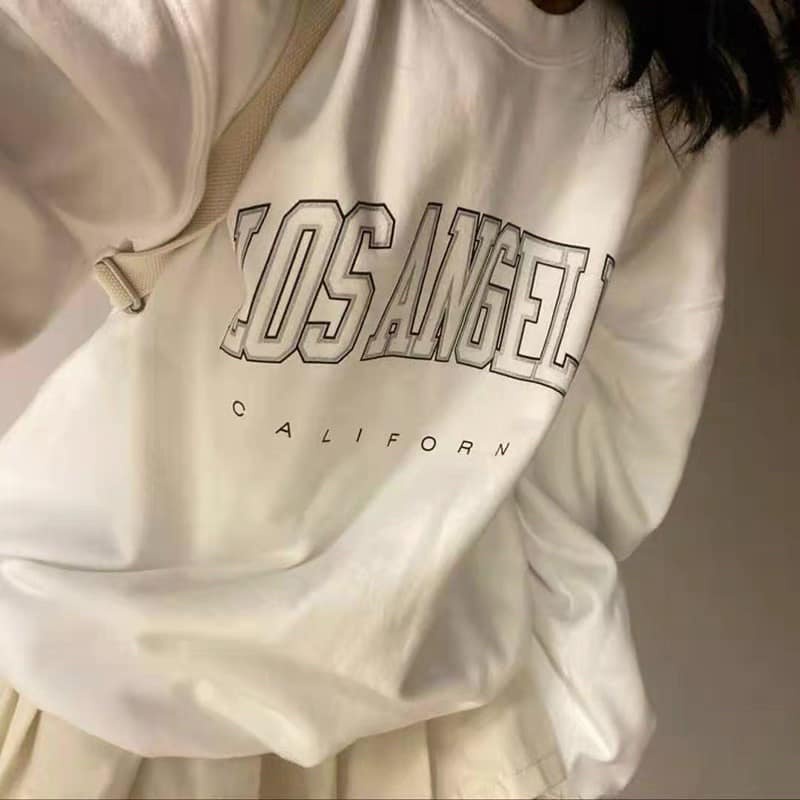 Áo Sweater Unisex Nam Nữ In Chữ Losangells 2 Màu Đen Trắng Basic Chất Nỉ Dày Mịn Ấm Áp -Chuu House- CH0098