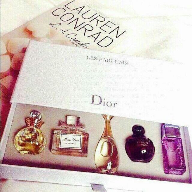 Set nước hoa 5 chai mini | Thế Giới Skin Care