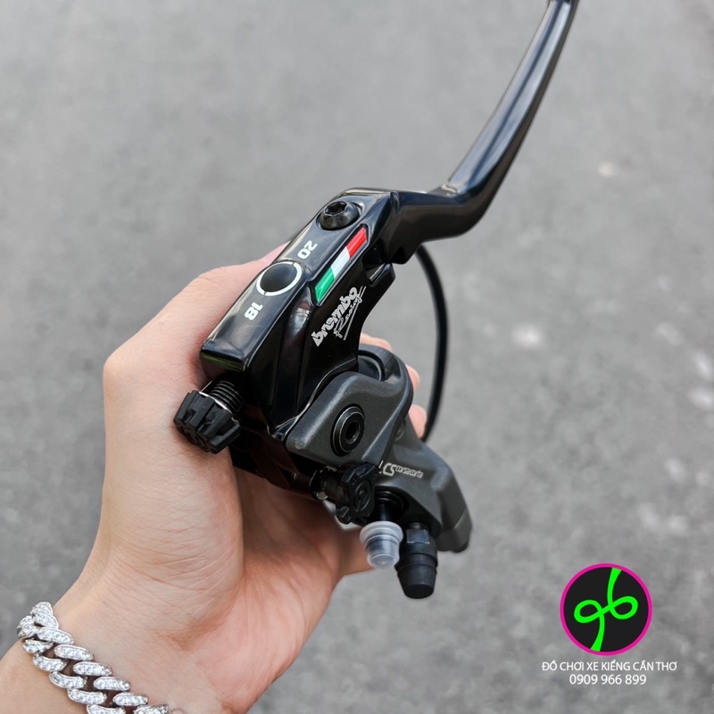 CÙM THẮNG DẦU PHẢI BREMBO CORSACORTA RCS15