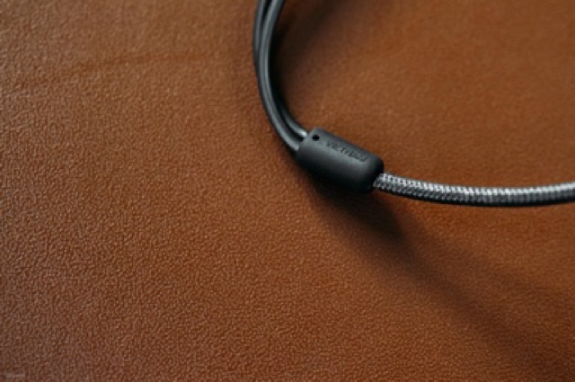 Tai nghe Samsung AKG