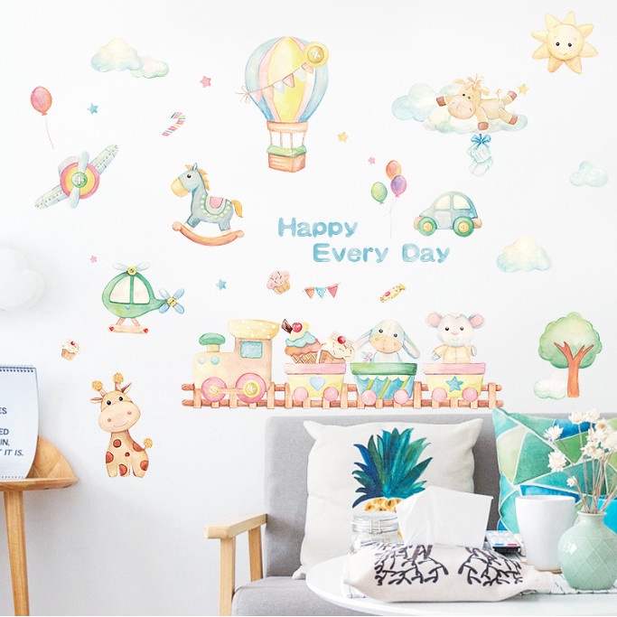 Decal trang trí tường - Đoàn tàu bánh kẹo và những người bạn